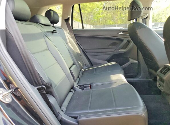 3VV2B7AX4KM079665 2019 VOLKSWAGEN TIGUAN Black Вид задньої частини салону
