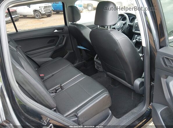 3VV2B7AX4KM136673 2019 VOLKSWAGEN TIGUAN Black VIN sticker view