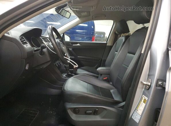 3VV2B7AX4MM003625 2021 VOLKSWAGEN TIGUAN Silver Вид салону спереду