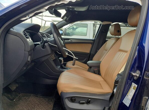 3VV2B7AX4NM039395 2022 VOLKSWAGEN TIGUAN Blue წინა სალონის ხედი