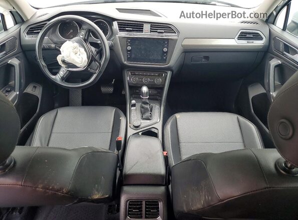 3VV2B7AX5JM069760 2018 VOLKSWAGEN TIGUAN Silver Vista del salpicadero
