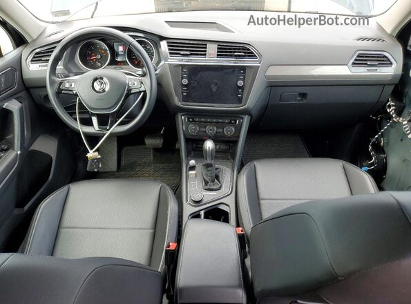 3VV2B7AX5JM078801 2018 VOLKSWAGEN TIGUAN Green Dashboard view
