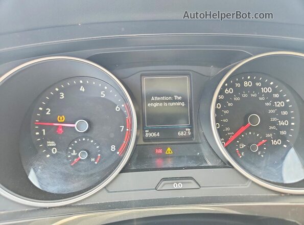 3VV2B7AX5JM197013 2018 VOLKSWAGEN TIGUAN Silver 
