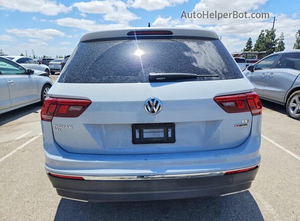 3VV2B7AX5JM197013 2018 VOLKSWAGEN TIGUAN Silver 
