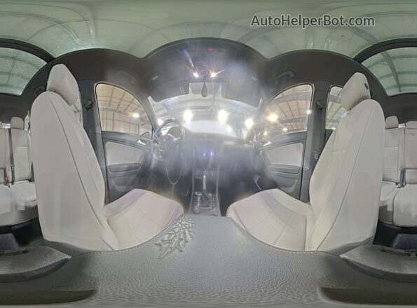 3VV2B7AX5KM058680 2019 VOLKSWAGEN TIGUAN Silver 