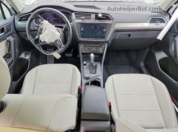 3VV2B7AX5KM086673 2019 VOLKSWAGEN TIGUAN Белый Вид панели приборов