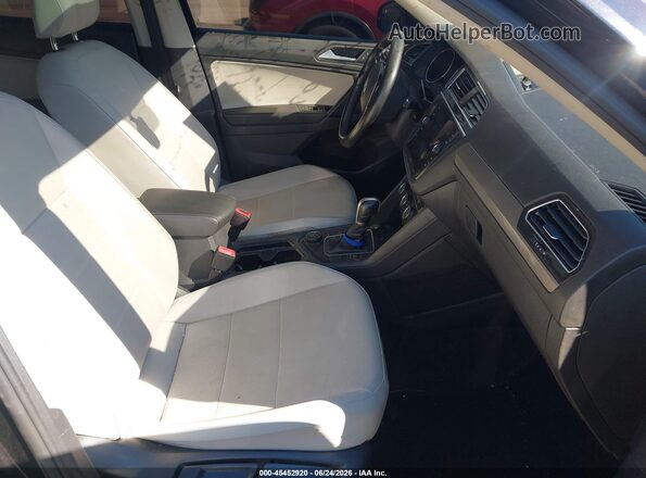 3VV2B7AX5KM189527 2019 VOLKSWAGEN TIGUAN Black Widok wnętrza z przodu