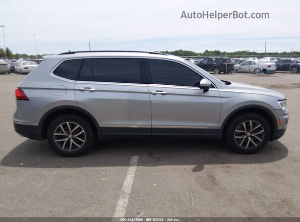 3VV2B7AX5LM108737 2020 VOLKSWAGEN TIGUAN Серебряный Вид задней части салона