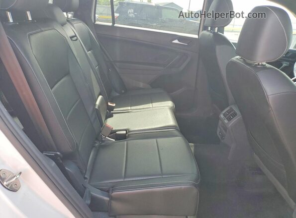 3VV2B7AX5MM106231 2021 VOLKSWAGEN TIGUAN White Սալոնի հետևի տեսք