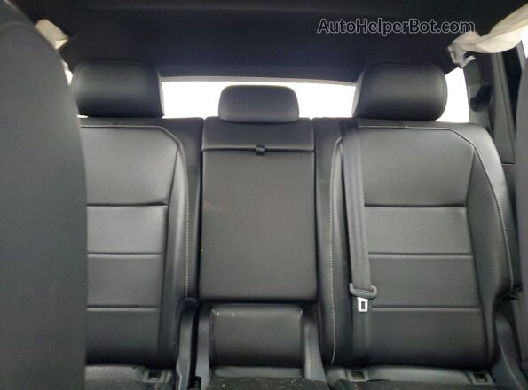 3VV2B7AX5MM121912 2021 VOLKSWAGEN TIGUAN Black Rear seats view