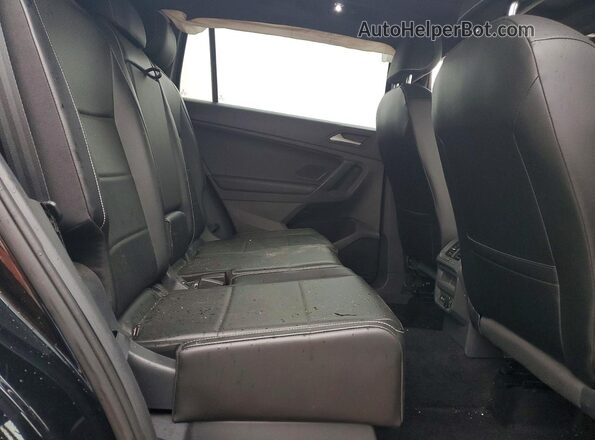 3VV2B7AX5MM121912 2021 VOLKSWAGEN TIGUAN Black Rear interior view