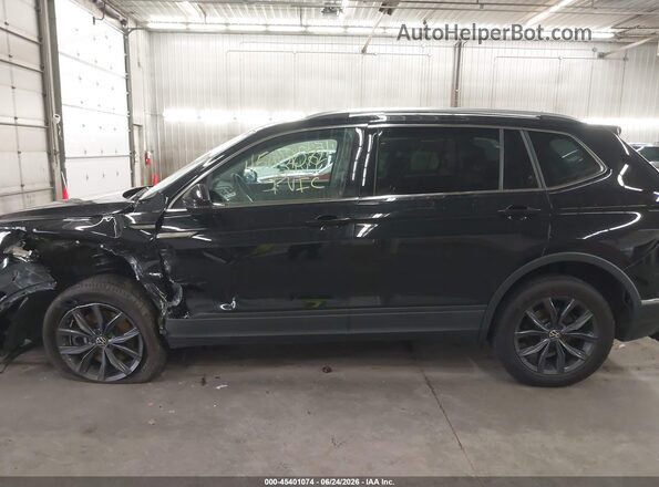 3VV2B7AX5NM032035 2022 VOLKSWAGEN TIGUAN Black Սալոնի 360 աստիճան տեսք