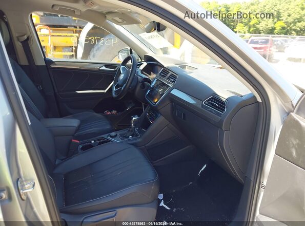 3VV2B7AX5NM091151 2022 VOLKSWAGEN TIGUAN Silver Widok wnętrza z przodu