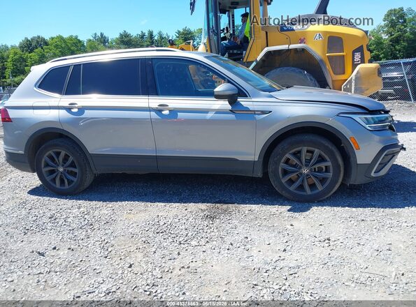 3VV2B7AX5NM091151 2022 VOLKSWAGEN TIGUAN Silver Widok wnętrza z tyłu