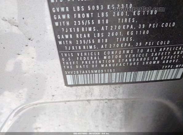 3VV2B7AX5NM091151 2022 VOLKSWAGEN TIGUAN Silver Widok komory silnika