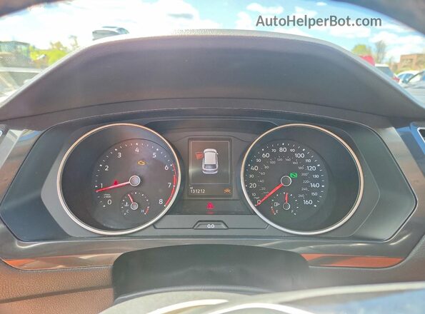 3VV2B7AX6JM068035 2018 VOLKSWAGEN TIGUAN Burgundy 