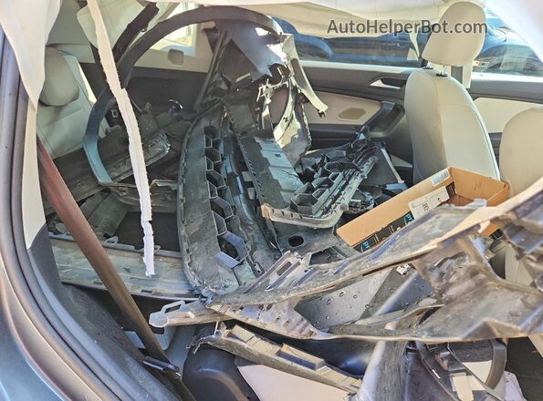 3VV2B7AX6LM044756 2020 VOLKSWAGEN TIGUAN Gray 