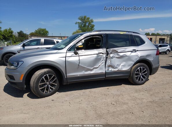 3VV2B7AX6MM067424 2021 VOLKSWAGEN TIGUAN Silver Widok z przodu
