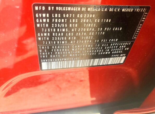 3VV2B7AX6PM019362 2023 VOLKSWAGEN TIGUAN Red Vista de la etiqueta del VIN