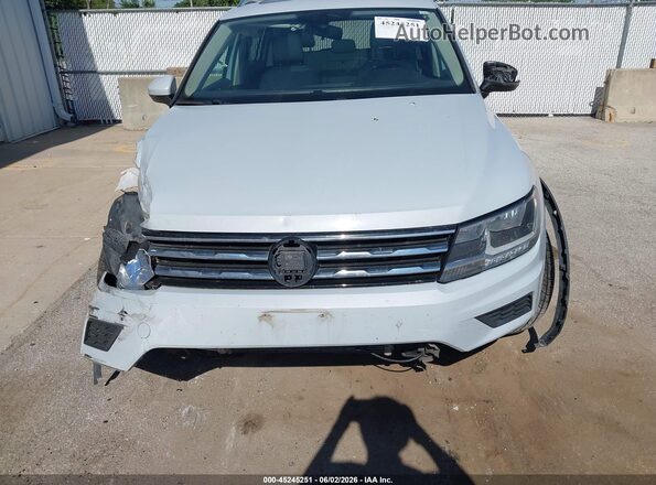3VV2B7AX7JM069520 2018 VOLKSWAGEN TIGUAN White Vista del cuadro de instrumentos