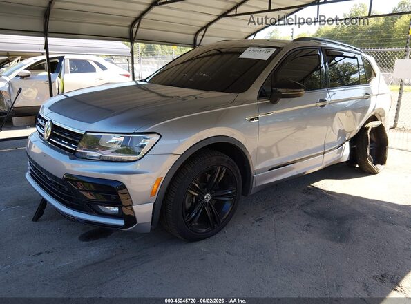 3VV2B7AX7KM139650 2019 VOLKSWAGEN TIGUAN Silver Vista tres cuartos delantera izquierda