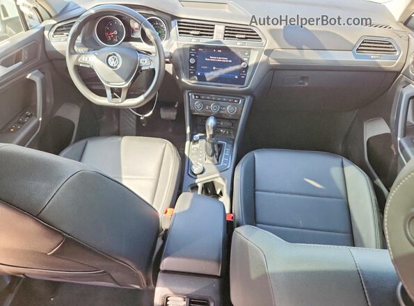 3VV2B7AX7LM002449 2020 VOLKSWAGEN TIGUAN White Dashboard view