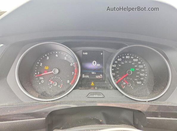 3VV2B7AX7LM068581 2020 VOLKSWAGEN TIGUAN Silver Սարքավորումների վահանակի տեսք
