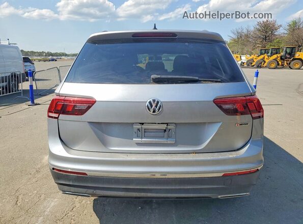 3VV2B7AX7MM014117 2021 VOLKSWAGEN TIGUAN Серебряный Вид сзади