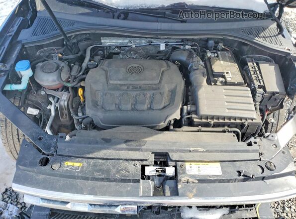 3VV2B7AX7MM132975 2021 VOLKSWAGEN TIGUAN Black Vista del compartimento del motor