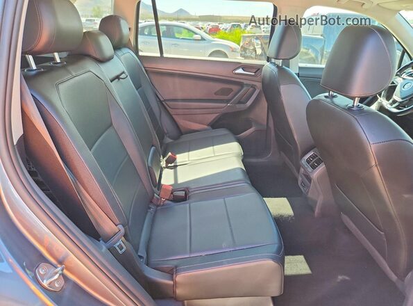 3VV2B7AX8JM165060 2018 VOLKSWAGEN TIGUAN Charcoal Rear seats view