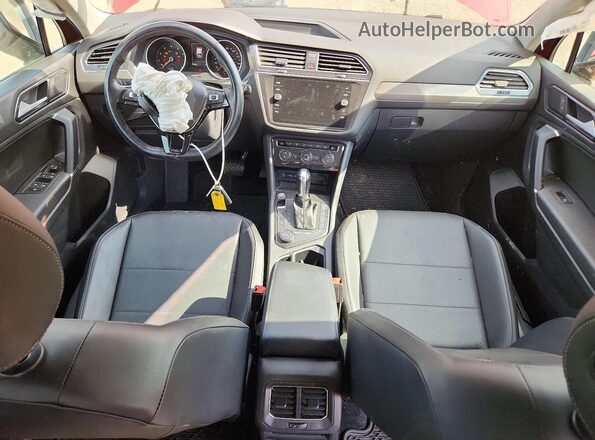 3VV2B7AX8JM180352 2018 VOLKSWAGEN TIGUAN Maroon 