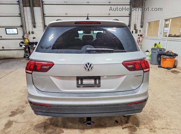 3VV2B7AX8KM081838 2019 VOLKSWAGEN TIGUAN Silver 