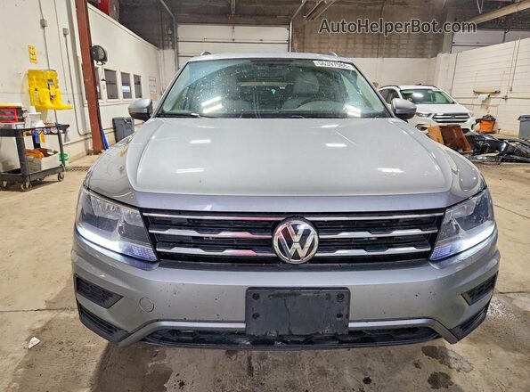 3VV2B7AX8KM081838 2019 VOLKSWAGEN TIGUAN Silver 