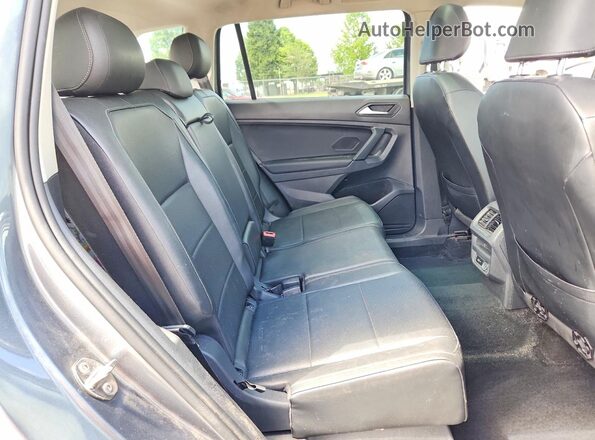 3VV2B7AX8KM158417 2019 VOLKSWAGEN TIGUAN Gray Vista interior trasera