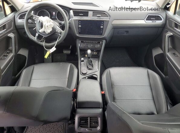 3VV2B7AX8MM142897 2021 VOLKSWAGEN TIGUAN Синий Вид панели приборов
