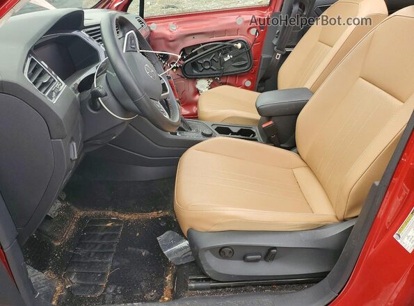 3VV2B7AX8NM125325 2022 VOLKSWAGEN TIGUAN Red წინა სალონის ხედი
