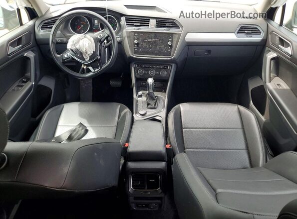 3VV2B7AX9JM047602 2018 VOLKSWAGEN TIGUAN Blue Առջևի վահանակի տեսք