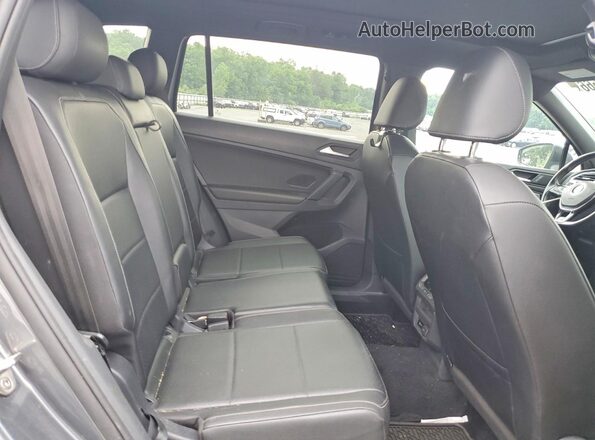 3VV2B7AX9KM186064 2019 VOLKSWAGEN TIGUAN Серый Вид задней части салона