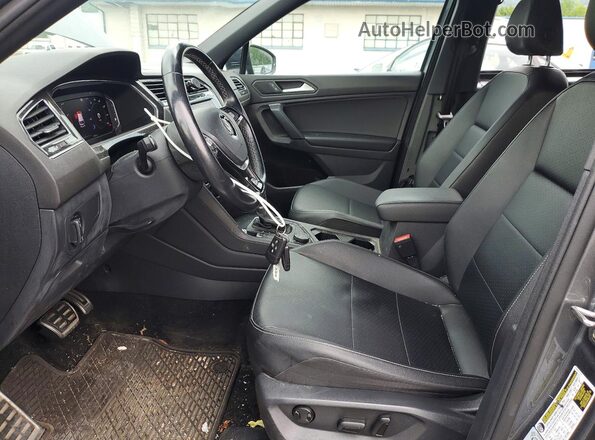 3VV2B7AX9KM186064 2019 VOLKSWAGEN TIGUAN Серый Вид салона спереди