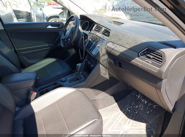3VV2B7AX9MM067403 2021 VOLKSWAGEN TIGUAN Black Սալոնի դիմացի տեսք