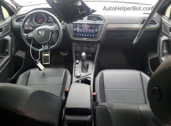 3VV2B7AX9MM103204 2021 VOLKSWAGEN TIGUAN Black Dashboard view