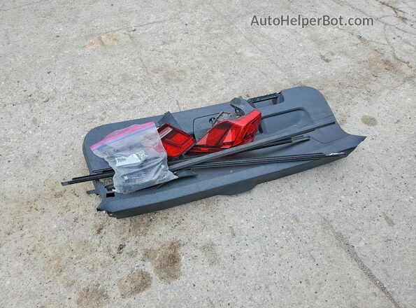 3VV2B7AX9MM103204 2021 VOLKSWAGEN TIGUAN Black Engine compartment view
