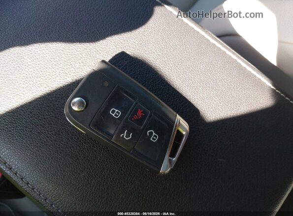 3VV2B7AXXMM039089 2021 VOLKSWAGEN TIGUAN White Vista del salpicadero