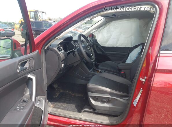 3VV2B7AXXMM083884 2021 VOLKSWAGEN TIGUAN Red Սալոնի դիմացի տեսք