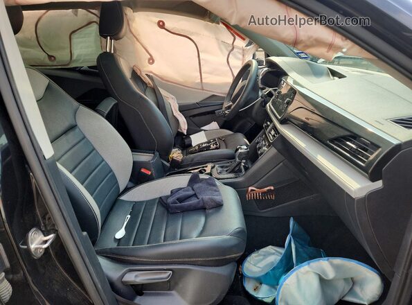 3VV2X7B2XNM073670 2022 VOLKSWAGEN TAOS Black Vista interior delantera