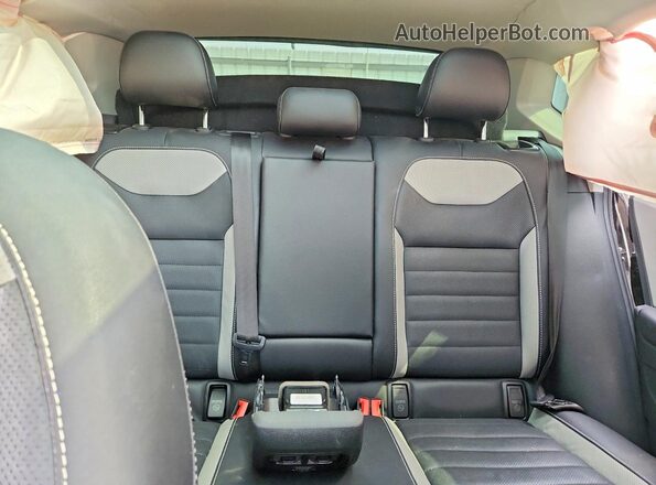 3VV2X7B2XNM073670 2022 VOLKSWAGEN TAOS Black Vista de los asientos traseros