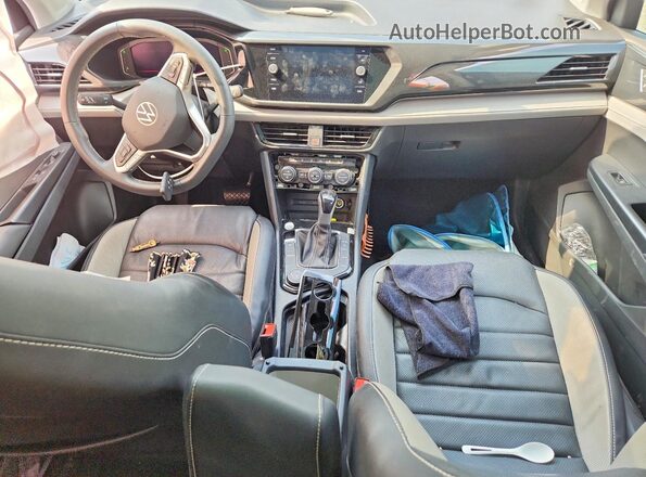 3VV2X7B2XNM073670 2022 VOLKSWAGEN TAOS Black Vista del salpicadero