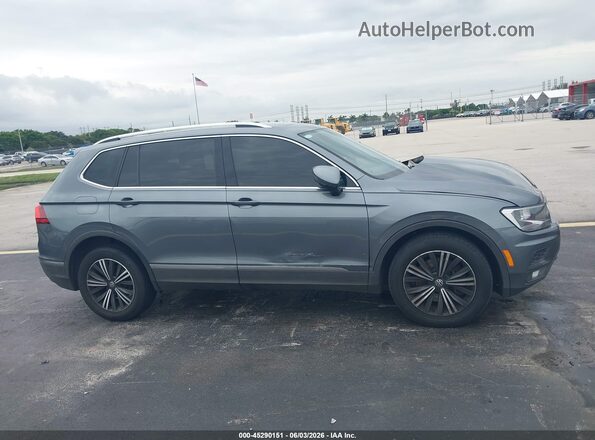 3VV3B7AX0JM003489 2018 VOLKSWAGEN TIGUAN Gray Vista interior trasera