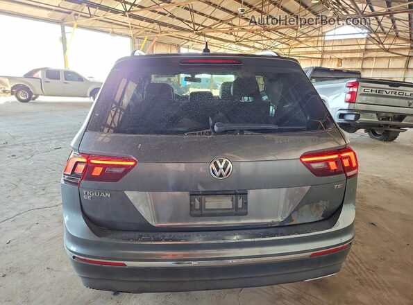 3VV3B7AX0JM043877 2018 VOLKSWAGEN TIGUAN Gray 