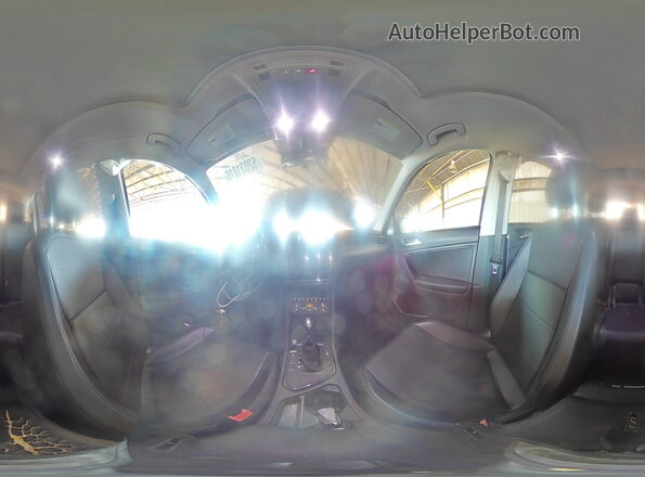 3VV3B7AX0JM043877 2018 VOLKSWAGEN TIGUAN Gray 